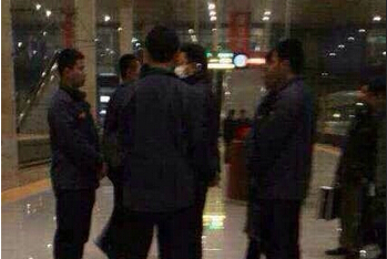 港媒：杨卫泽前日晚被带走 传有“坚固后台”