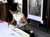 重庆美女旗袍Party卷起中国风