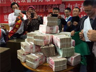 江西80位农民飞海南领288.9万年终奖