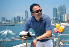 青岛福日集团董事长曾显波归来：避谈谷丽萍