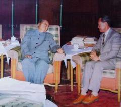 李光耀成中国人民老朋友 见过5代高层