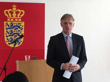 丹麦大使解读李克强报告：中国雄心勃勃方向正确