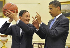 港媒：中纪委书记将首度访美 或为习总传递信息