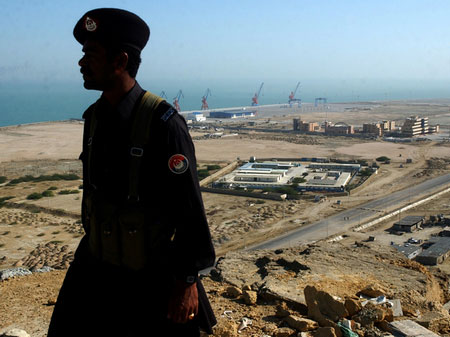 中国前驻巴基斯坦大使感慨：瓜达尔港耽搁了8年