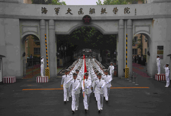 吴胜利为大连舰艇学院定下铁律：吸一根烟就退学