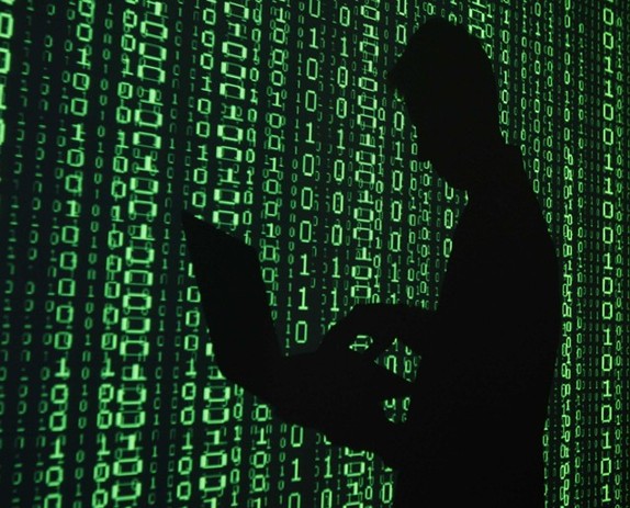 中国教授遭美国“钓鱼执法” 被控为解放军盗窃机密