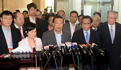 建制派指反对派辜负苦心 令广大市民失望