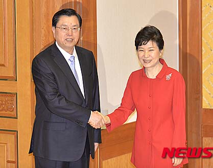 韩媒： “朝鲜通”张德江访韩受重视 与朴槿惠谈朝鲜