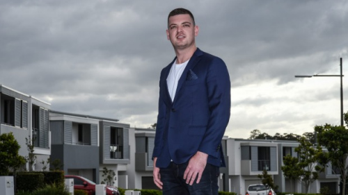 楼市火催生澳大利亚“房哥”30岁男子坐拥170套房