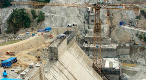 已经停工多年的密松水电站