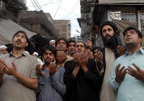 强震袭击中国“西部邻居”