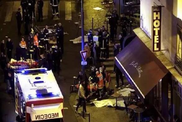 法国版“9.11”是当了美国替罪羊？