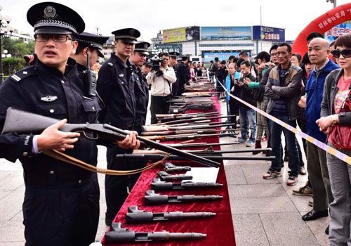 桂林警方打击涉枪涉爆犯罪 收缴大量枪支弹药