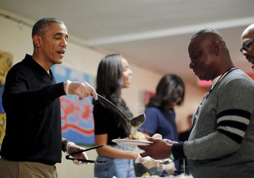 奥巴马变“食堂大师傅”