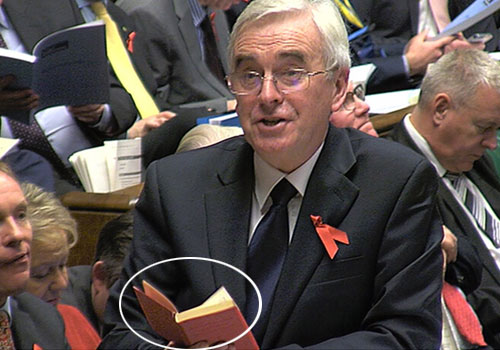 英国政客议会上读毛主席语录教训同僚