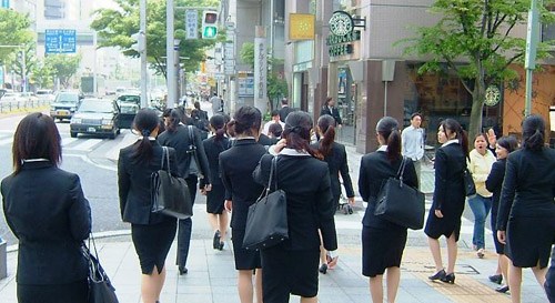 日本“教育立国”传说破灭？