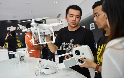 无人机霸主大疆“疯”长记 借港平台拓国际市场