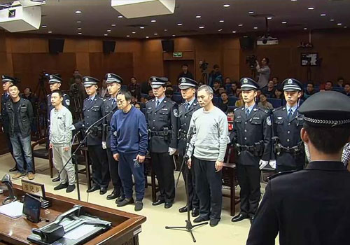 快播CEO受审画面