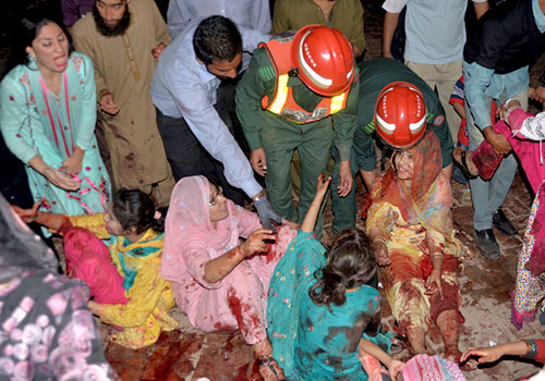 巴基斯坦自杀炸弹袭击造成至少63人死亡