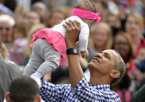 白宫举行复活节滚彩蛋活动