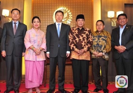 4月14日，中联部部长宋涛在雅加达会见印尼国会议长艾德。