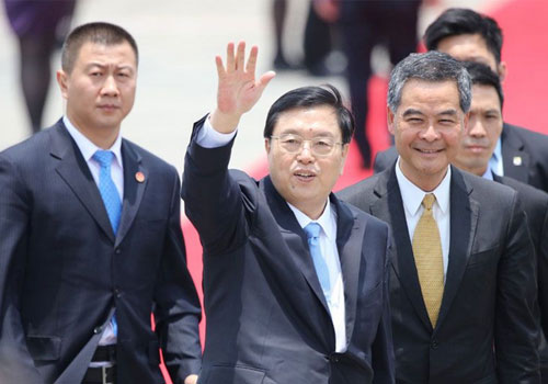 张德江19日乘专机离港