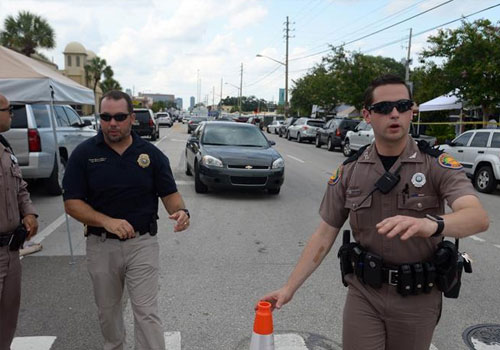 奥兰多发生枪击案 至少50人死亡