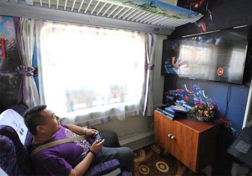 健身房游戏室茶座“搬”上兰州列车