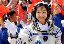 航天女将刘洋当选妇联副主席 副部级了吗？