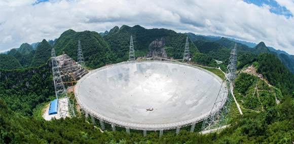 "中国天眼"今开镜探穹苍 有望收到外星文明讯息