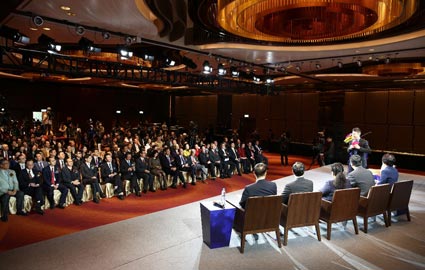 嘉宾观点：人币入篮长远效果胜短期