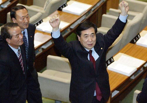 韩国总统朴槿惠弹劾案获国会通过