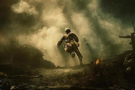 【有料历史】1945年，哪位中国记者见证了“血战钢锯岭”？