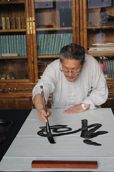 国学大师楼宇烈：文化“走出去” 先要“走回来”