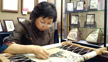 古艺与新意融合 科技+互联网助力文博会