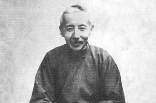 坚守四不主义 报人铮铮铁骨