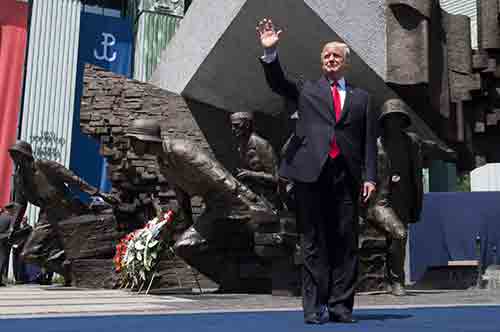 为北约防卫条约背书 特朗普承认俄或干预大选