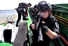 立体演练打造特战精兵