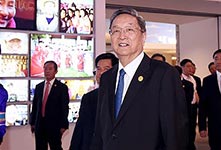 俞正声出席内蒙古自治区成立70周年庆祝活动