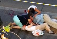 西班牙巴塞罗那恐袭造成13死80伤