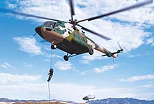 青藏高原雄兵力足靖边