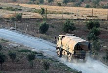 土耳其向叙利亚境内目标开炮