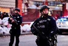 纽约发生卡车撞人恐怖袭击