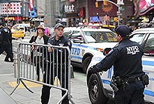 纽约时报广场加强安保措施