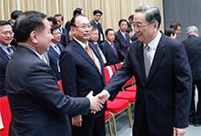 俞正声会见台民意代表交流参访团