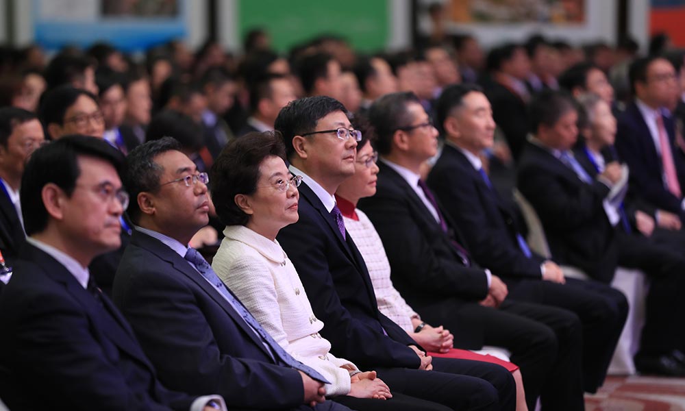 第21届北京·香港经济合作研讨洽谈会28日早上在香港会议展览中心开幕