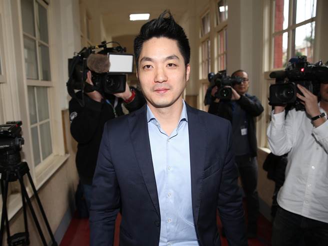 蒋万安参选台北市长呼声高却表态不选 获外界高度肯定