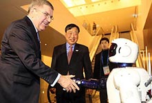 国际奥委会成员抵达江原道 