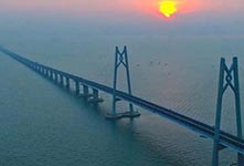 港珠澳大桥主体工程完成交工验收