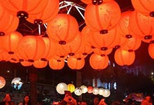 “2018台北灯节”引人潮